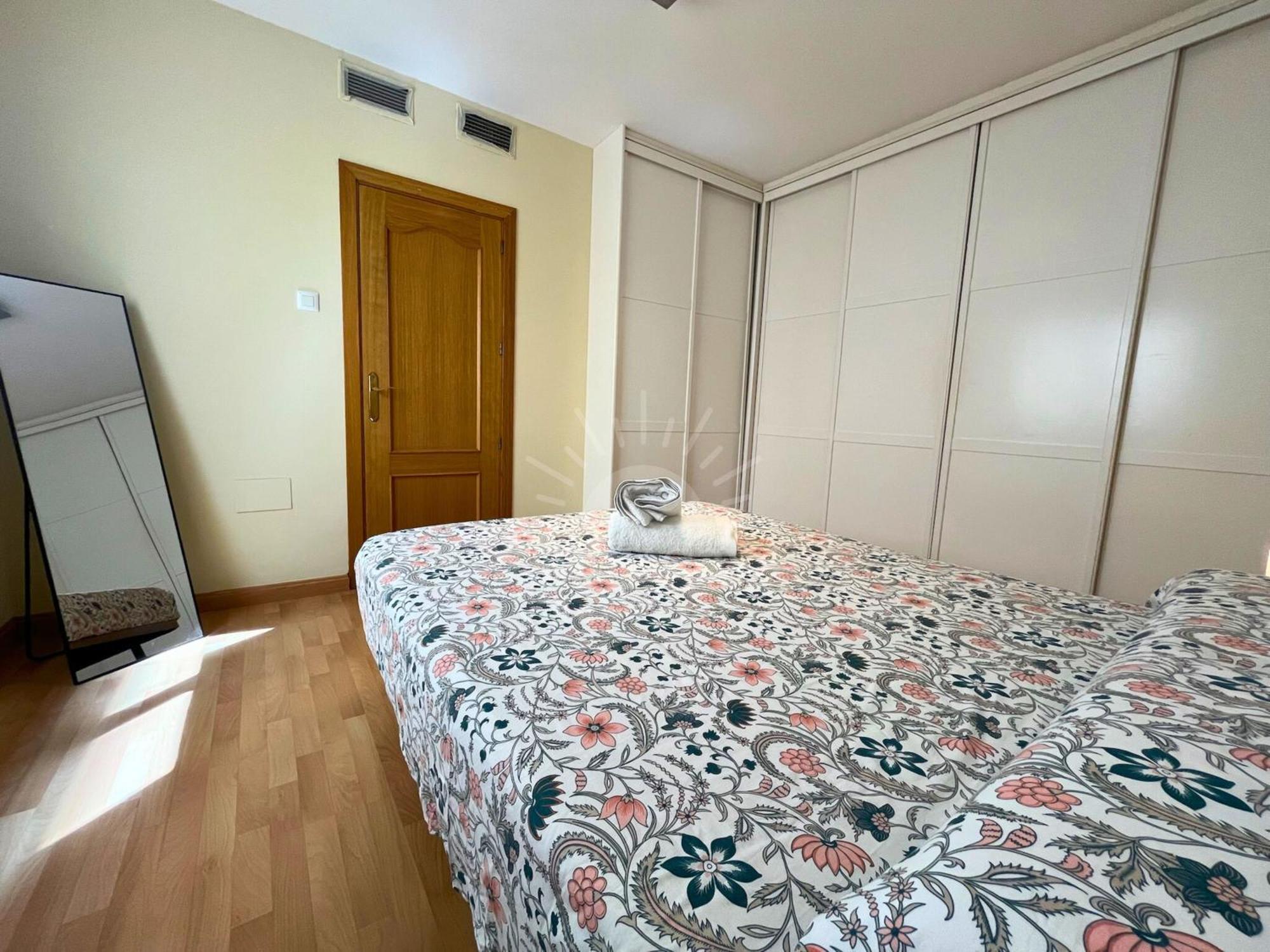 Acogedor Apartamento A 30 Metros De La Playa - Wifi - Smarttv Алмерия Екстериор снимка